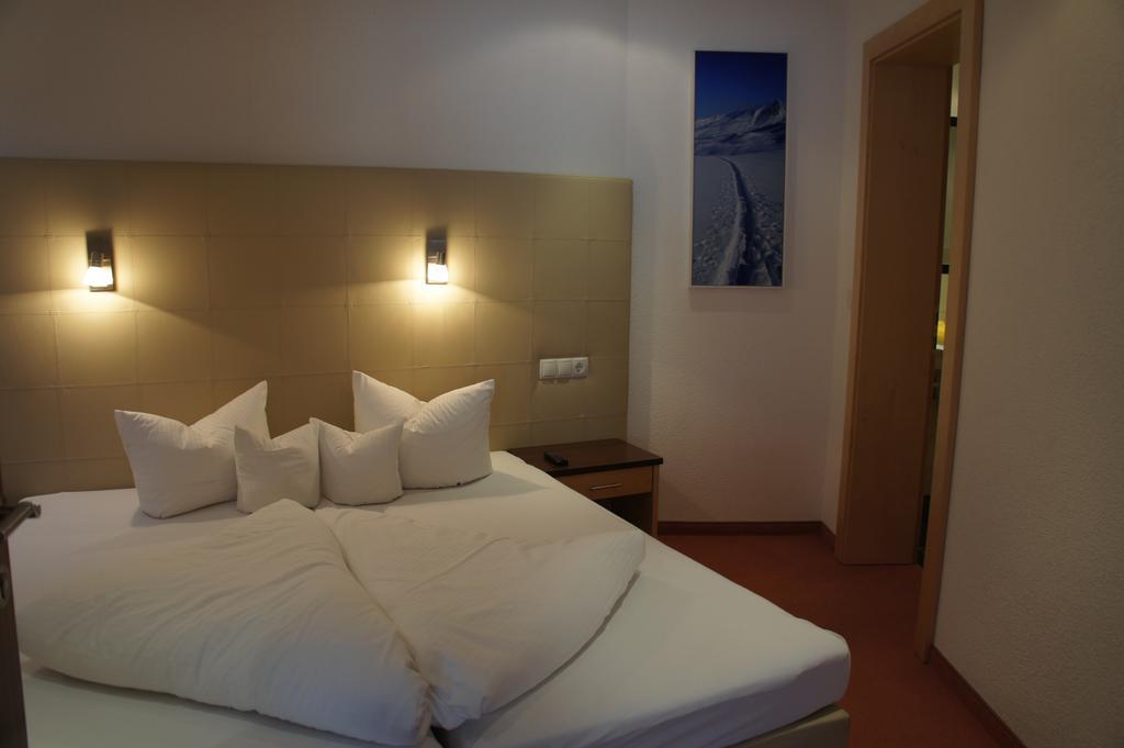 Alpinea Appartements Ischgl Exterior photo