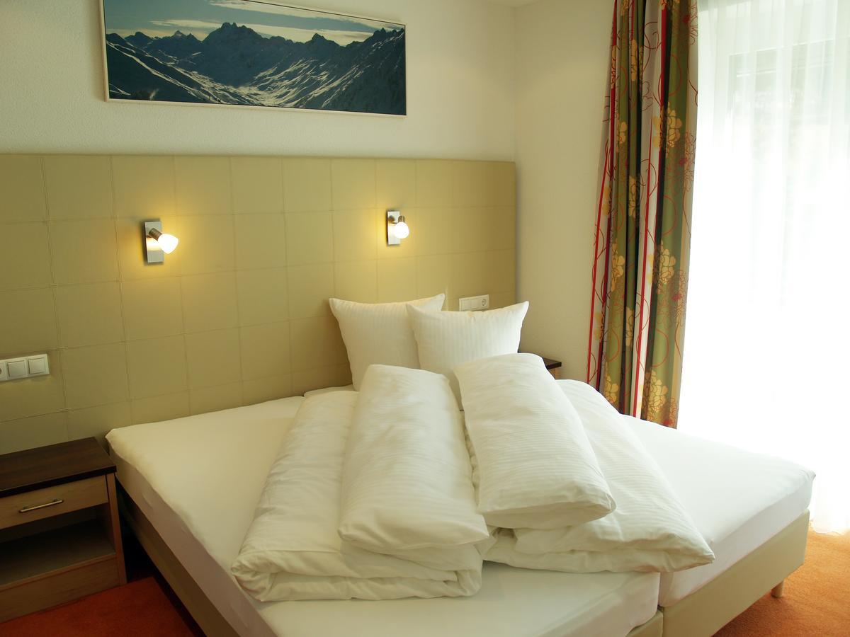 Alpinea Appartements Ischgl Exterior photo